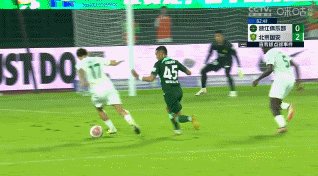 1714138241471045965.gif 点球??.gif